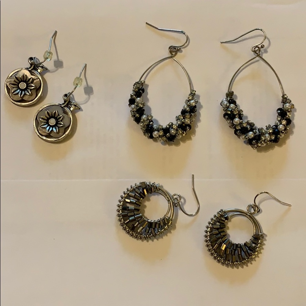 3 pairs of earrings